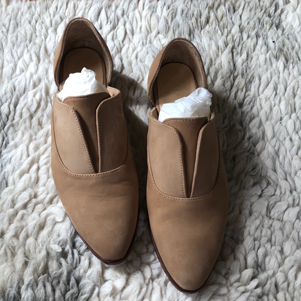 Brand new Nisolo Emma d’orsay oxfords in wheat